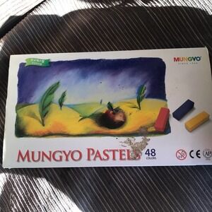 Mungyo Art Pastels Beautiful PreOwned Set 48 pieces